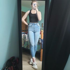 Abercrombie&Fitch Super High Waisted Skinny Jean